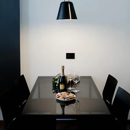 Dome'S Charme - The House Of Travelers Apartment Como Exterior photo