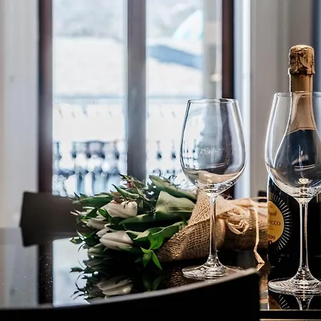 Dome'S Charme - The House Of Travelers Apartment Como Exterior photo